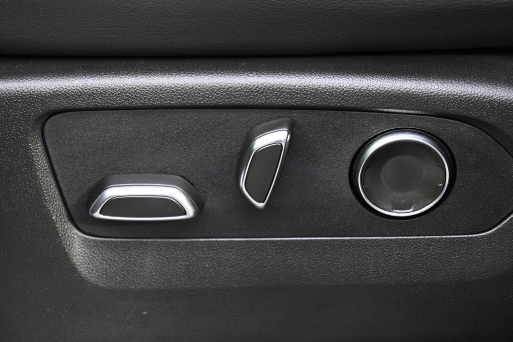 new 2025 Cadillac Escalade ESV car, priced at $114,019