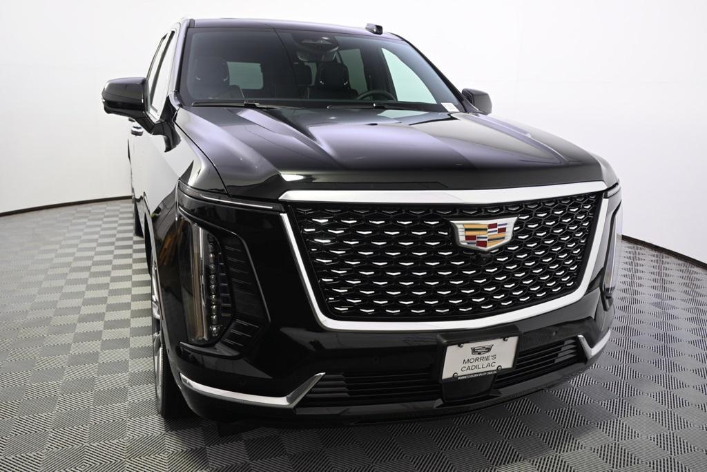new 2025 Cadillac Escalade ESV car, priced at $114,019