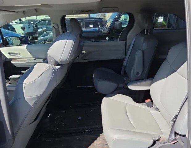 used 2021 Toyota Sienna car, priced at $30,853