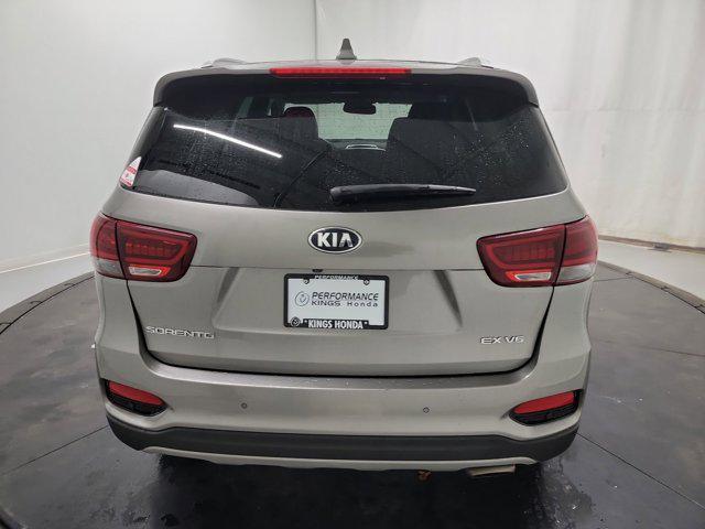 used 2019 Kia Sorento car, priced at $17,737