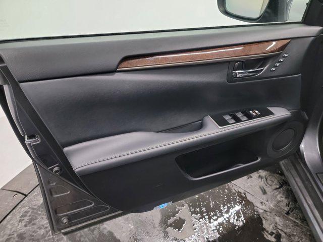 used 2016 Lexus ES 350 car, priced at $17,627