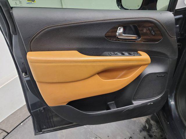 used 2021 Chrysler Pacifica car, priced at $28,211