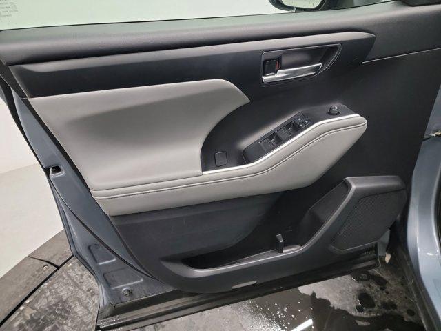 used 2021 Toyota Highlander car, priced at $24,533