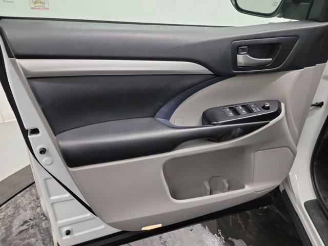 used 2019 Toyota Highlander car, priced at $18,953