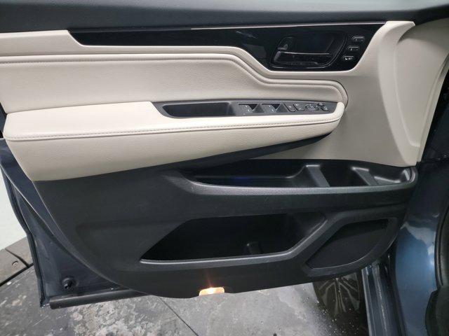 used 2025 Honda Odyssey car, priced at $45,476
