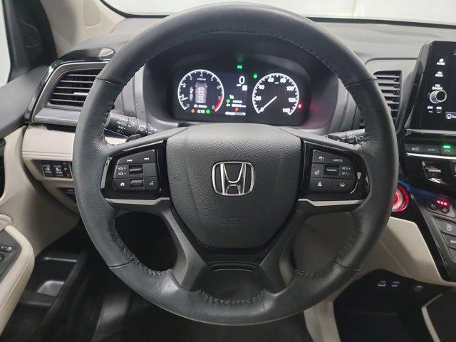 used 2025 Honda Odyssey car, priced at $45,895
