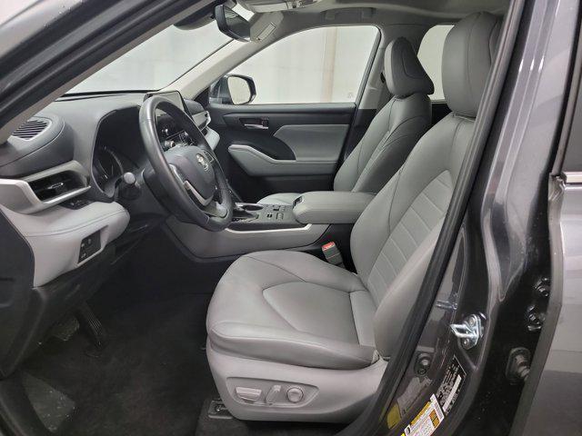 used 2024 Toyota Highlander car, priced at $41,490