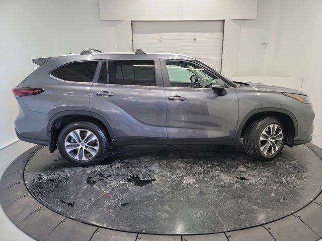 used 2024 Toyota Highlander car, priced at $41,490