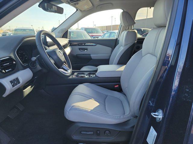 new 2025 Honda Pilot car, priced at $50,529