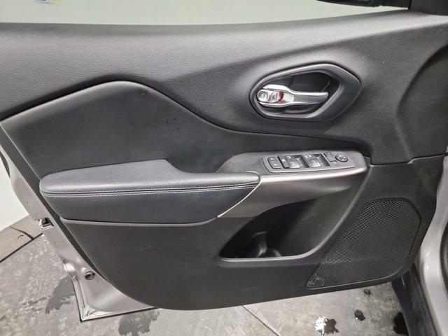 used 2020 Jeep Cherokee car, priced at $12,253