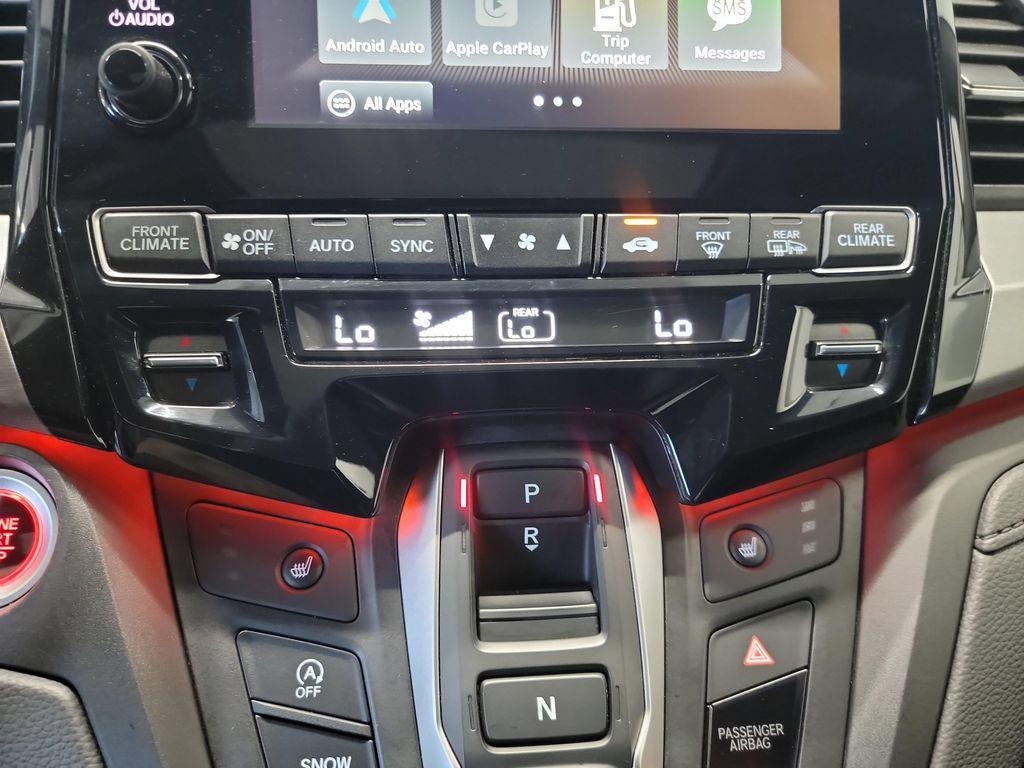 used 2024 Honda Odyssey car, priced at $35,633