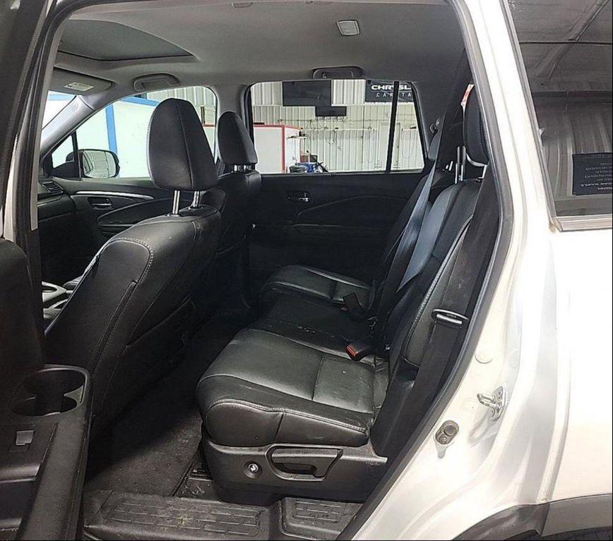 used 2021 Honda Pilot car, priced at $22,448