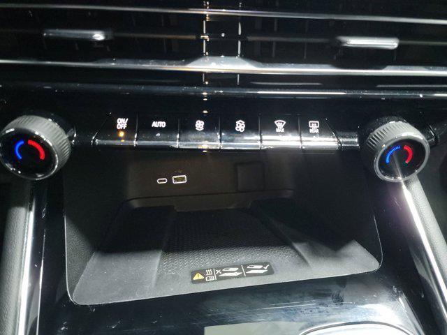 used 2025 Chevrolet Traverse car, priced at $49,289