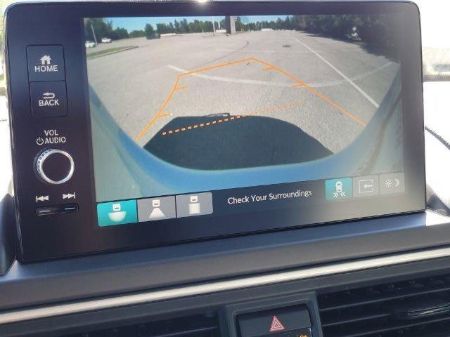 new 2025 Honda Pilot car, priced at $45,918