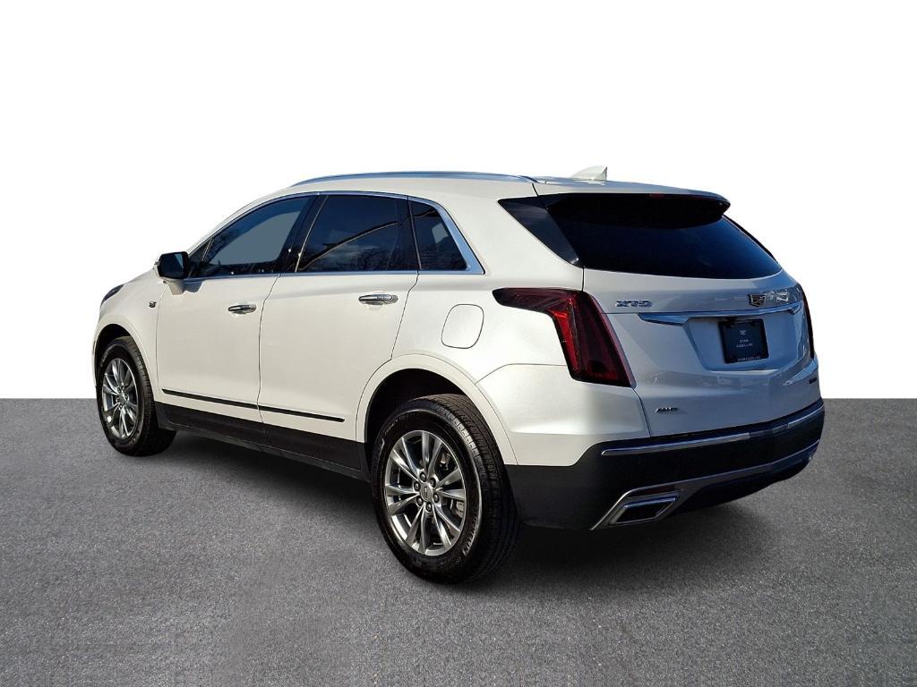 used 2022 Cadillac XT5 car, priced at $28,654