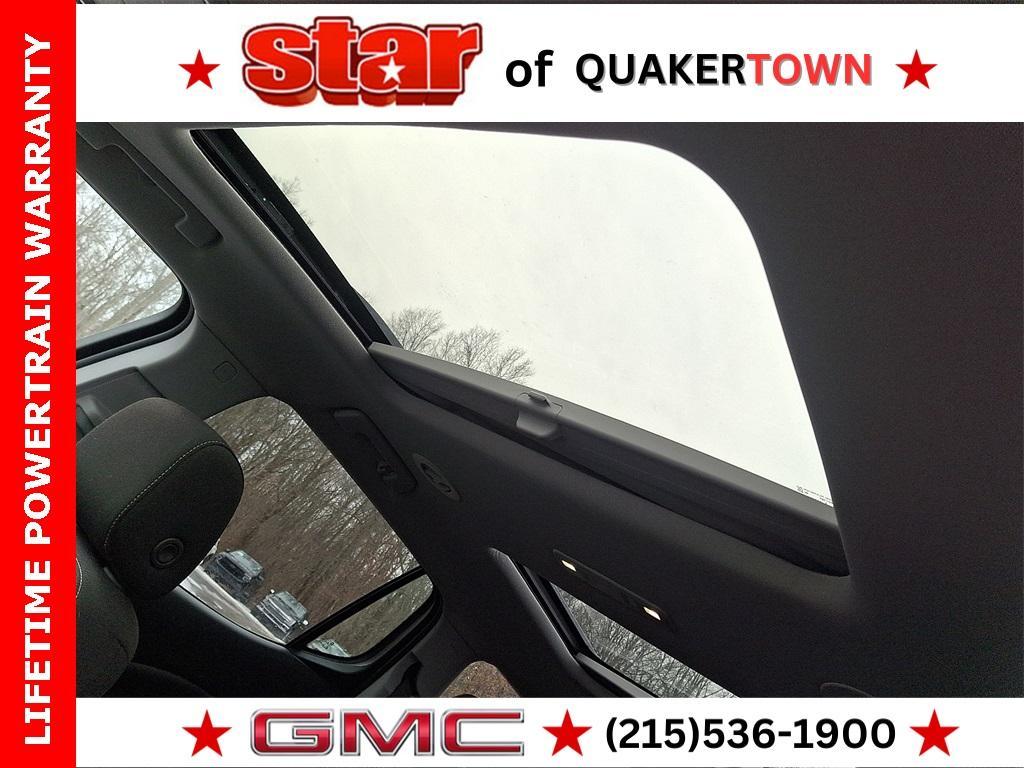 used 2023 GMC Acadia car, priced at $31,743