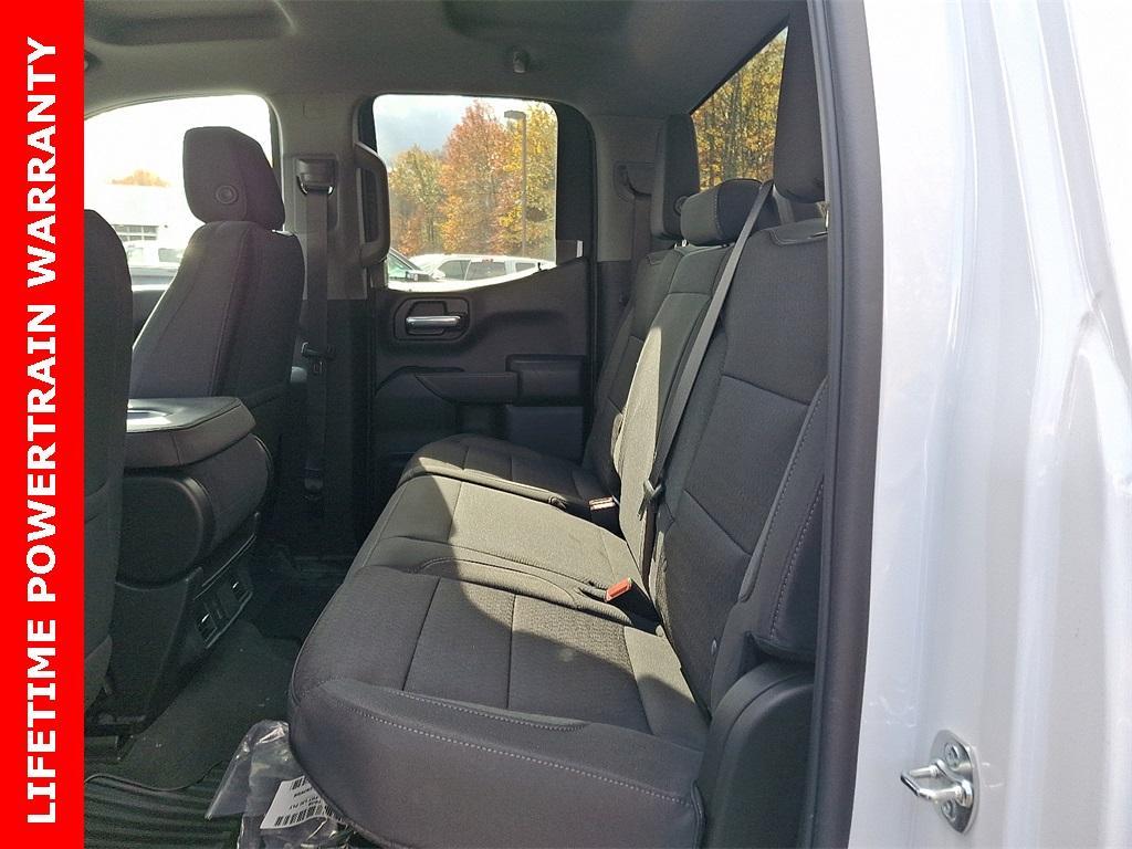 new 2025 GMC Sierra 1500 car, priced at $44,570