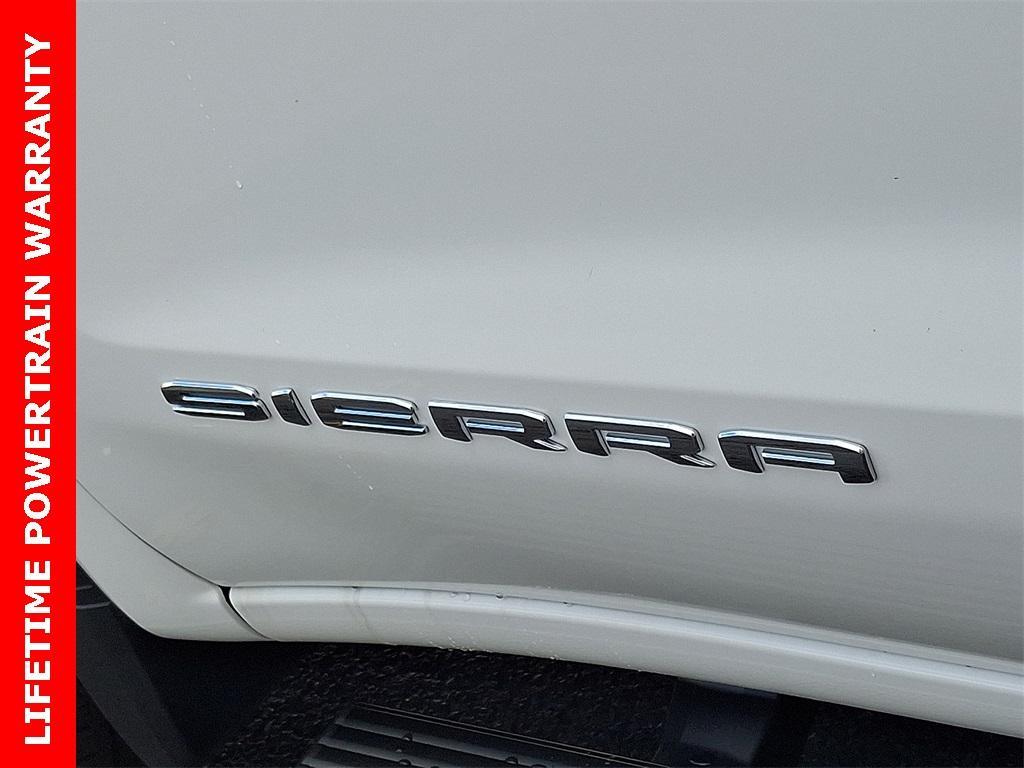 new 2025 GMC Sierra 1500 car, priced at $44,570
