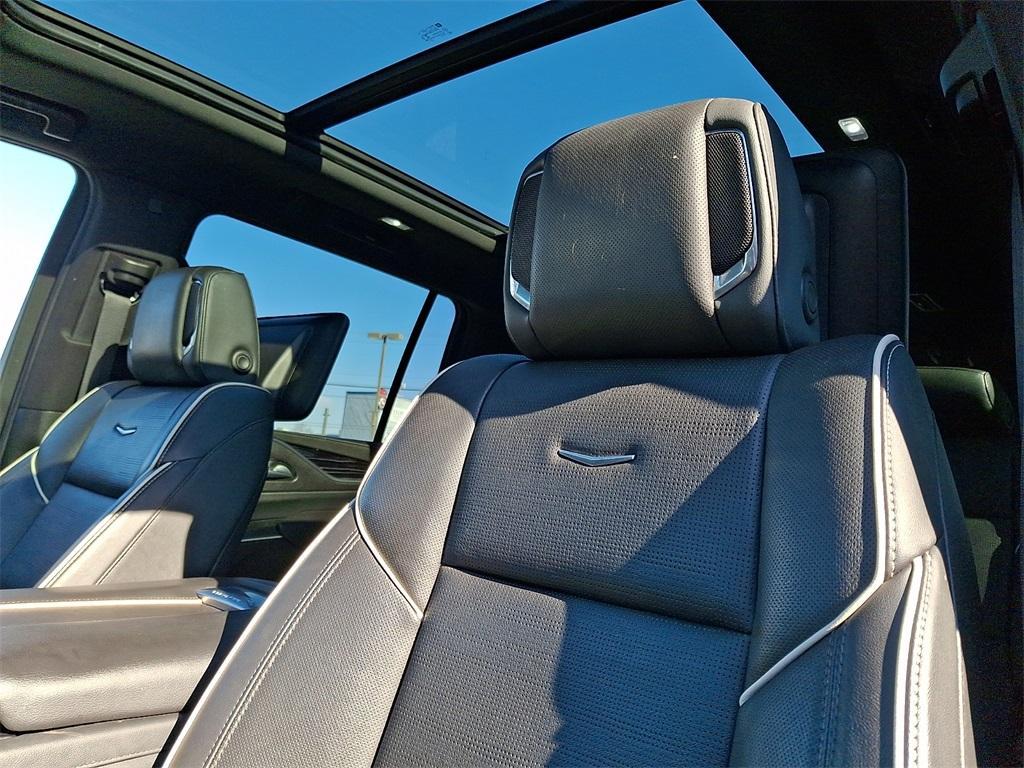 used 2021 Cadillac Escalade ESV car, priced at $56,873