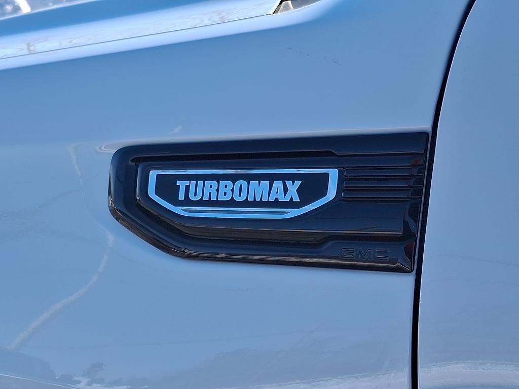 new 2026 GMC Sierra 1500 car, priced at $46,495