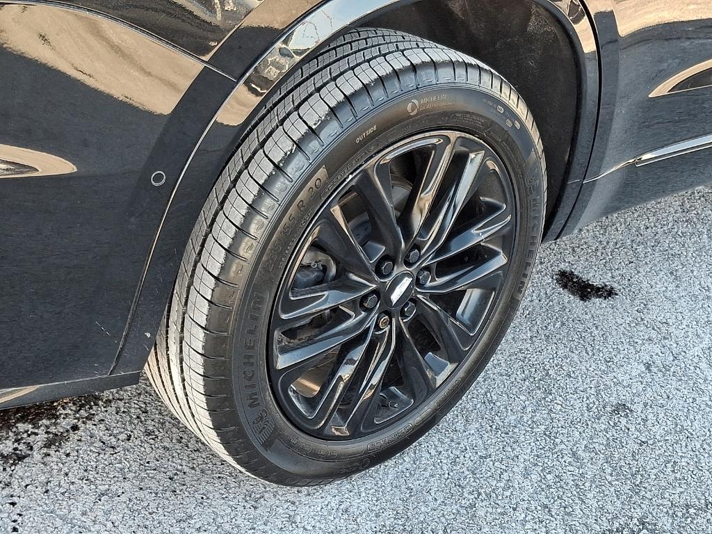 used 2021 Cadillac XT6 car, priced at $31,592