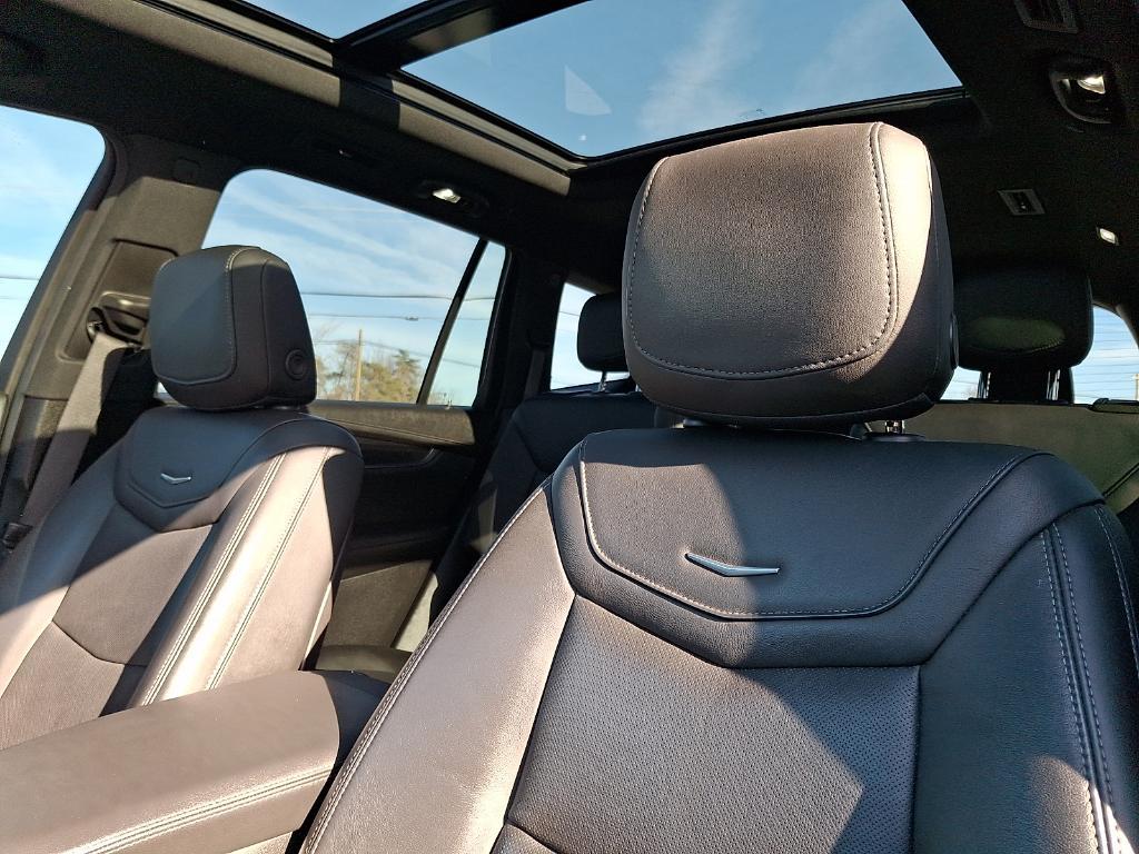 used 2021 Cadillac XT6 car, priced at $31,592