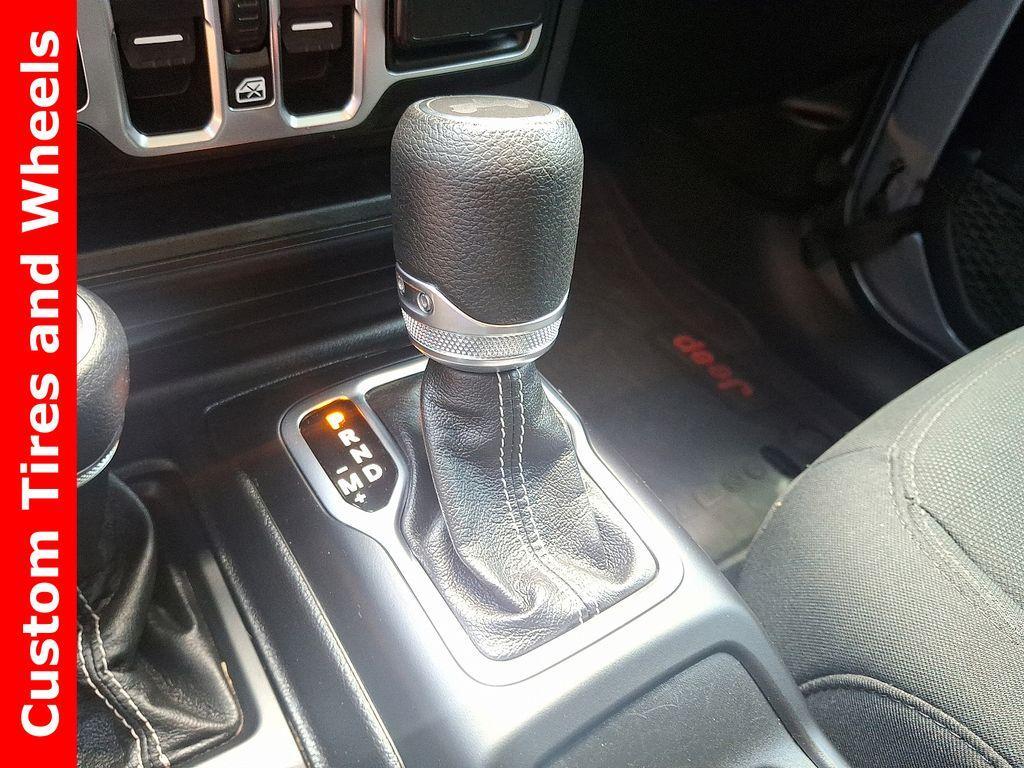 used 2021 Jeep Wrangler Unlimited car, priced at $26,784