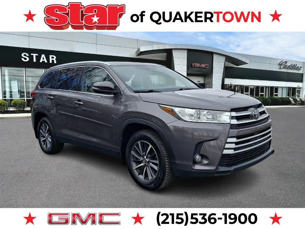 used 2019 Toyota Highlander car, priced at $18,995