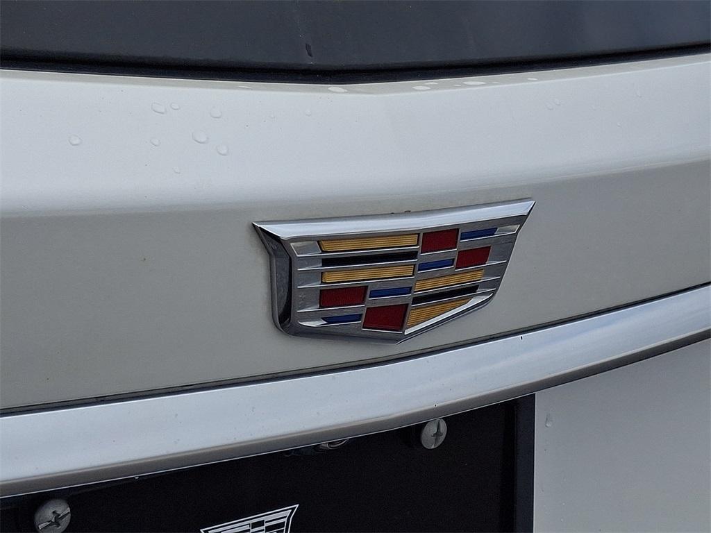 used 2021 Cadillac XT6 car, priced at $31,995