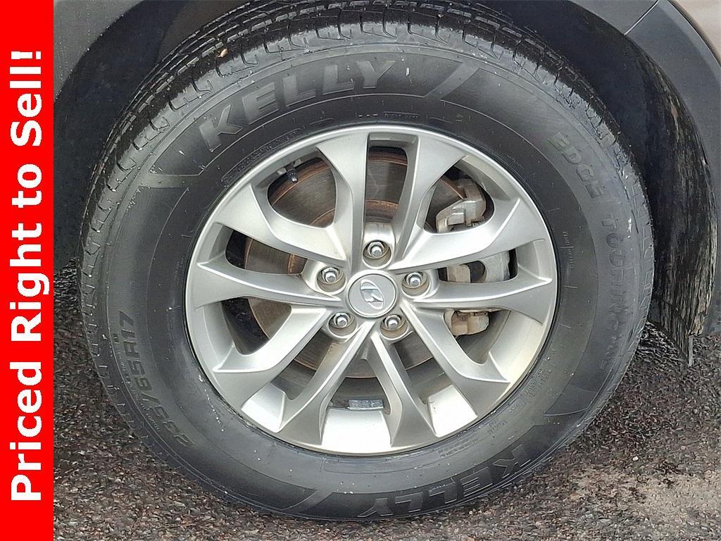 used 2019 Hyundai Santa Fe car, priced at $11,399