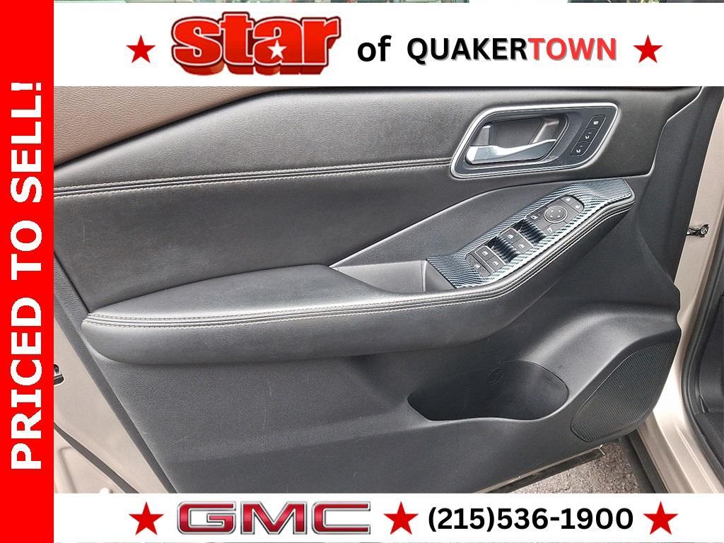 used 2021 Nissan Rogue car, priced at $22,753