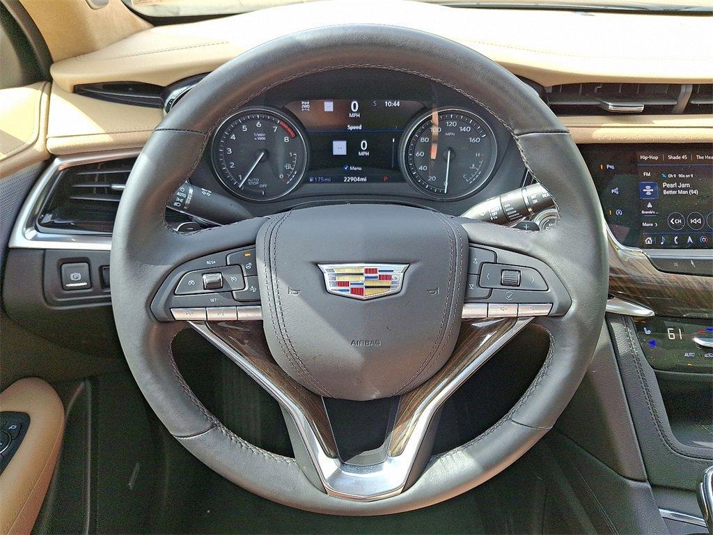 used 2024 Cadillac XT6 car, priced at $46,999