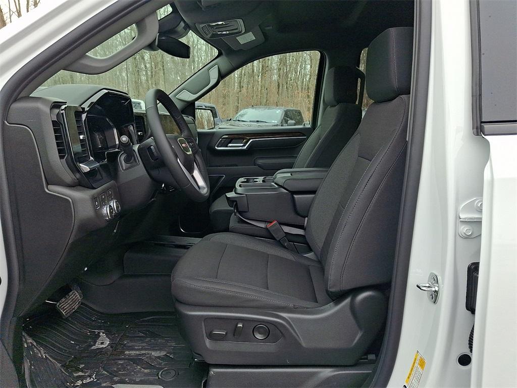 new 2026 GMC Sierra 1500 car, priced at $44,130