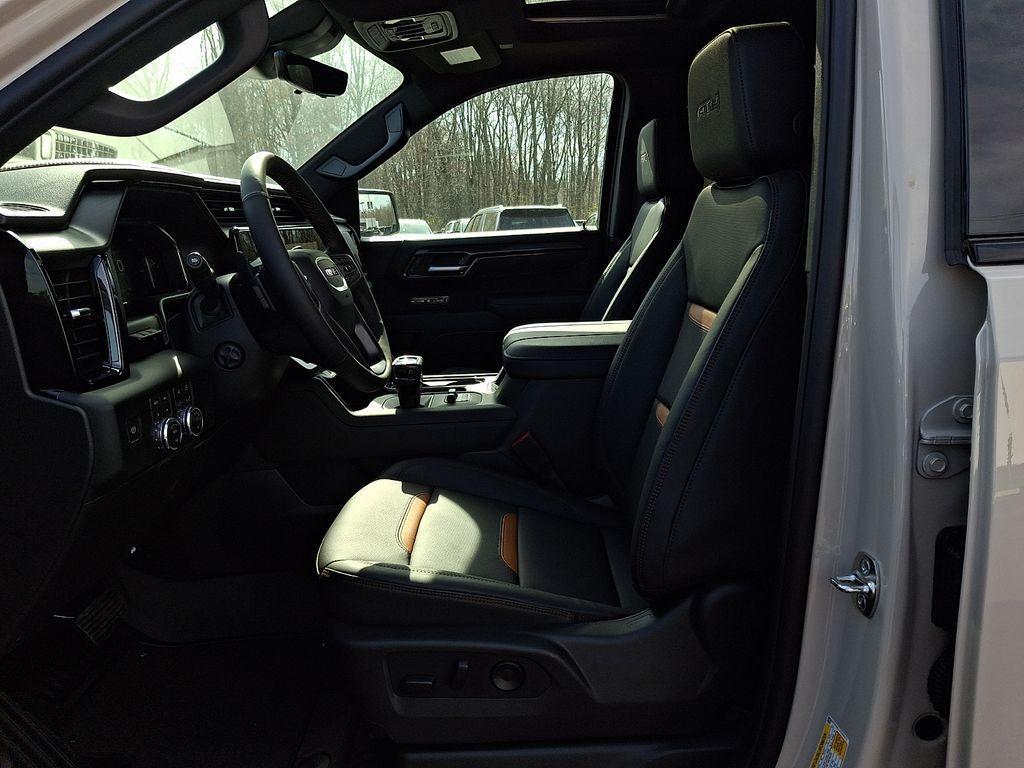 new 2026 GMC Sierra 1500 car, priced at $68,275