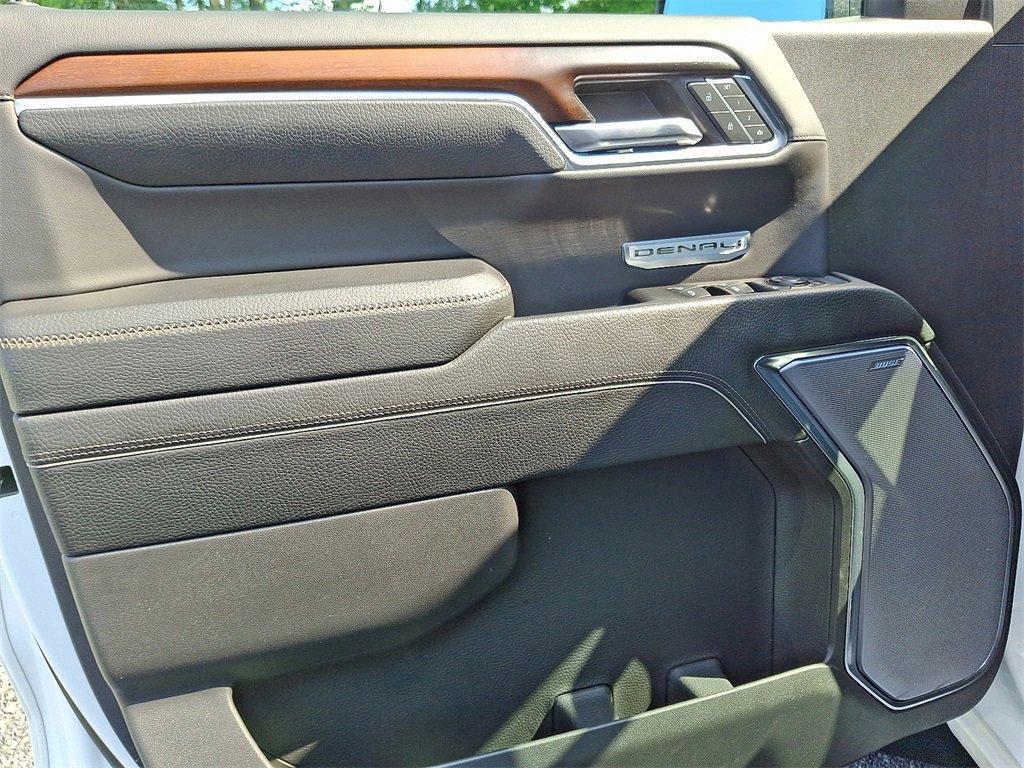 2024 Summit White GMC Sierra 1500