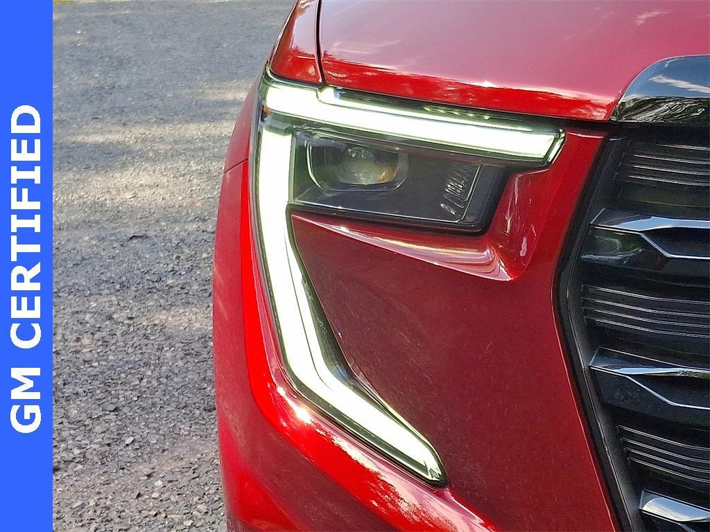 used 2025 GMC Acadia car, priced at $42,998