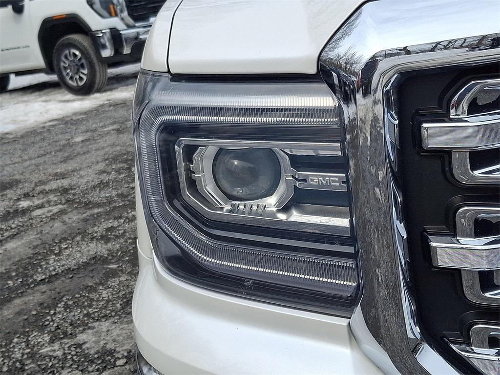 used 2018 GMC Sierra 1500 car, priced at $23,995