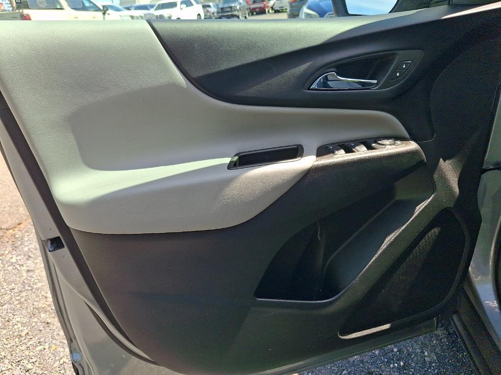 used 2023 Chevrolet Equinox car, priced at $23,985