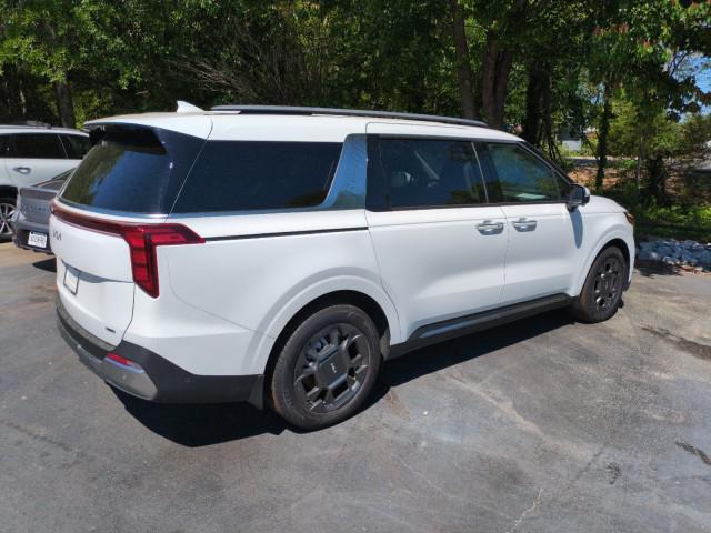 new 2026 Kia Carnival Hybrid car, priced at $48,979