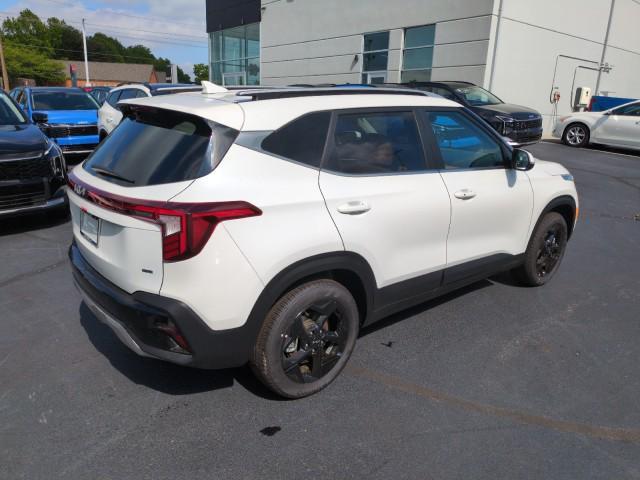 new 2026 Kia Seltos car, priced at $30,270