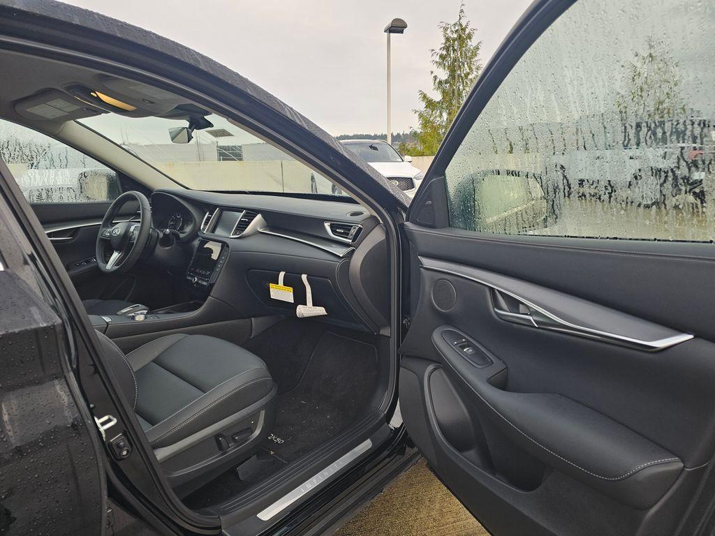 new 2025 INFINITI QX50 car, priced at $39,585