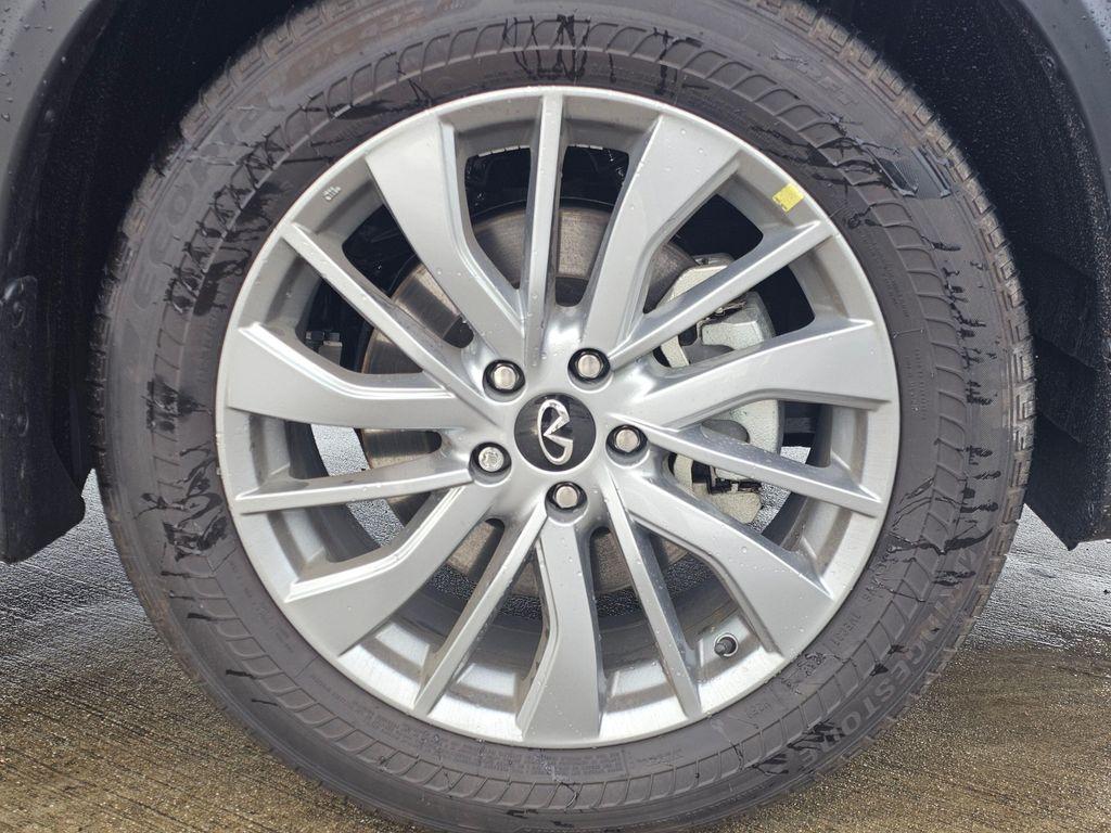 new 2025 INFINITI QX50 car, priced at $39,585