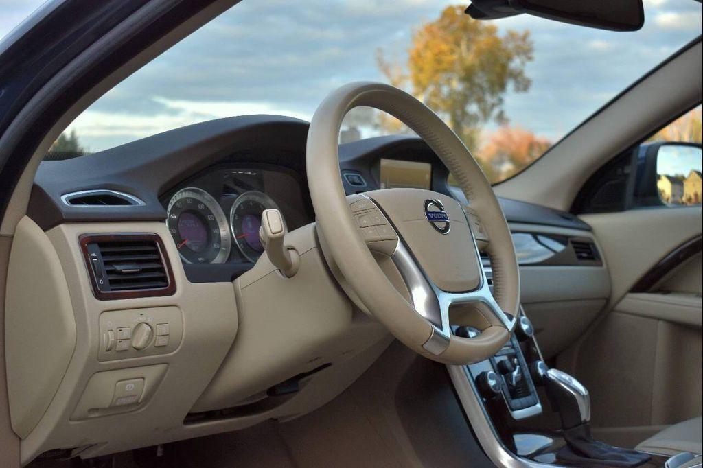 used 2013 Volvo XC70 car, priced at $10,495