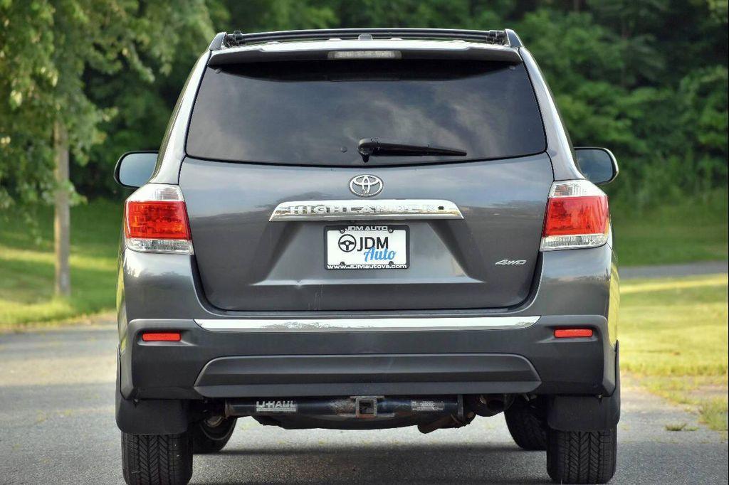 used 2012 Toyota Highlander car, priced at $10,995