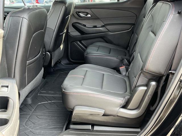 used 2023 Chevrolet Traverse car, priced at $31,555
