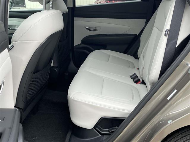 new 2026 Hyundai TUCSON Hybrid car, priced at $33,914