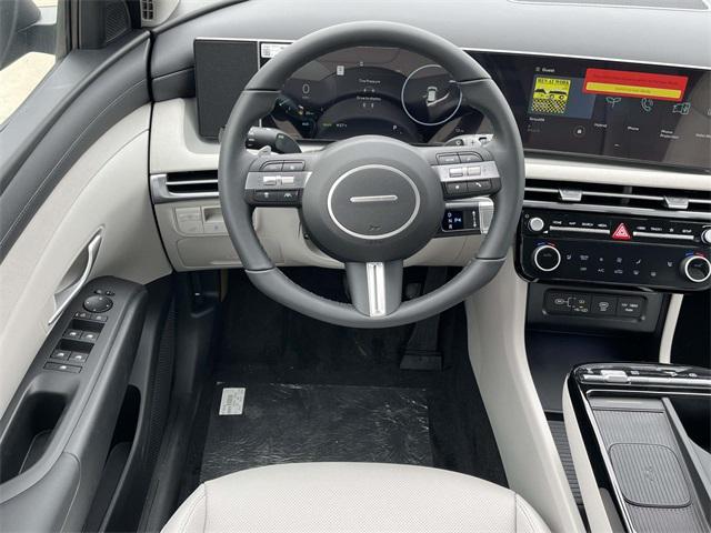 new 2026 Hyundai TUCSON Hybrid car, priced at $33,914