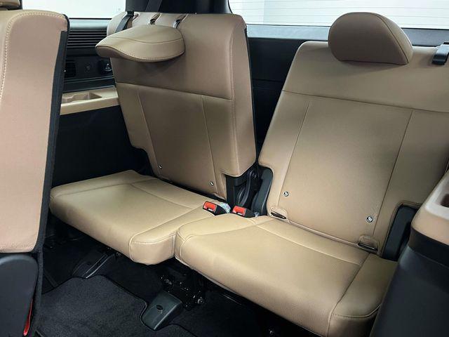 used 2025 Hyundai Santa Fe car, priced at $38,927