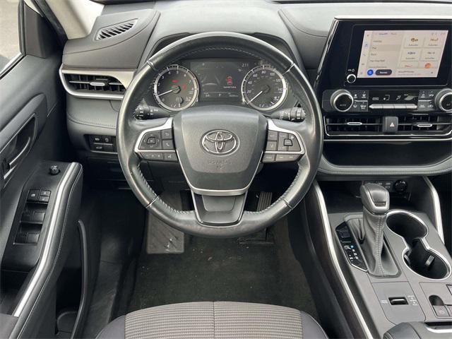 used 2023 Toyota Highlander car, priced at $31,169