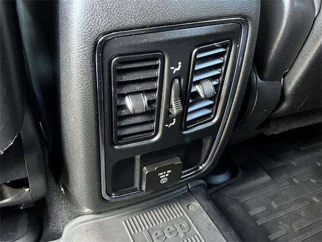 used 2021 Jeep Grand Cherokee car, priced at $19,204